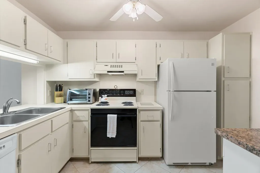 1041 Swallow Avenue Marco Island FL 34145