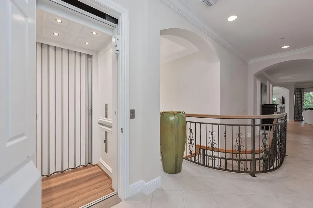 9110 Cascada Way Naples FL 34114