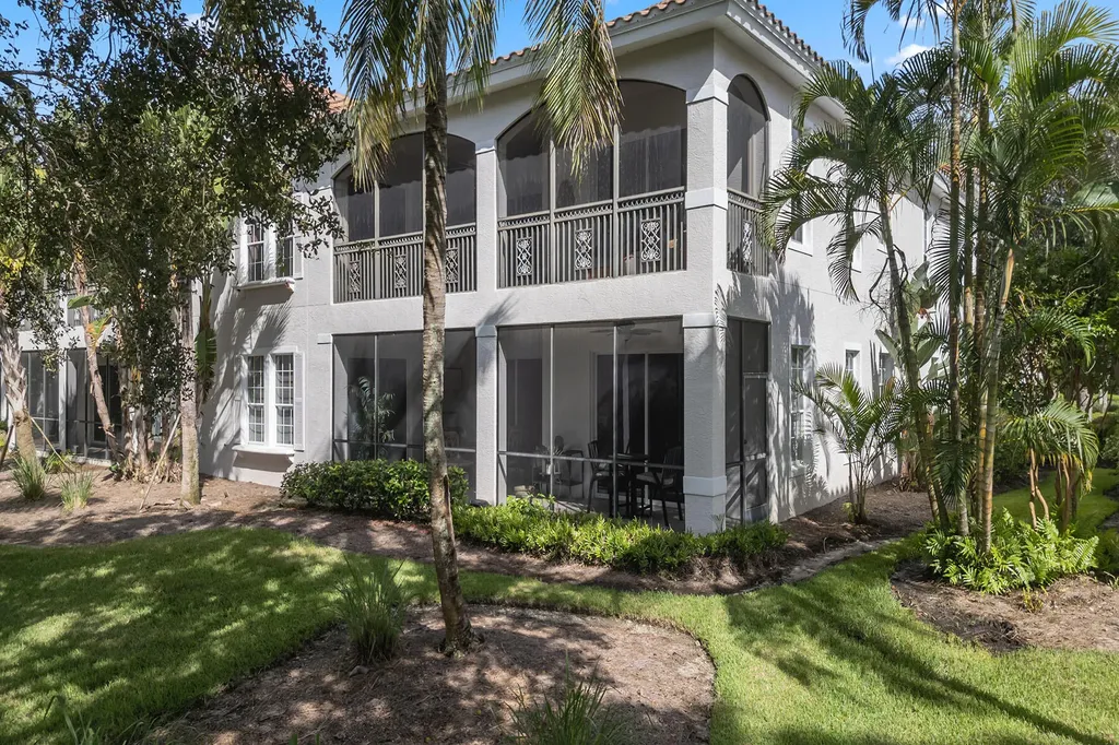 9110 Cascada Way Naples FL 34114
