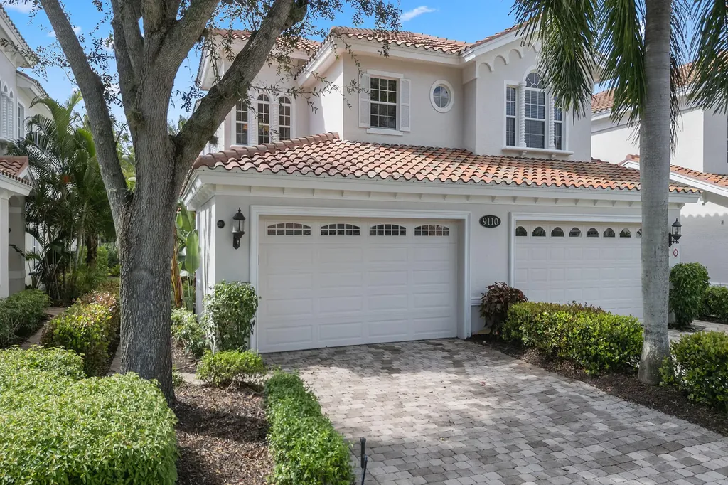 9110 Cascada Way Naples FL 34114