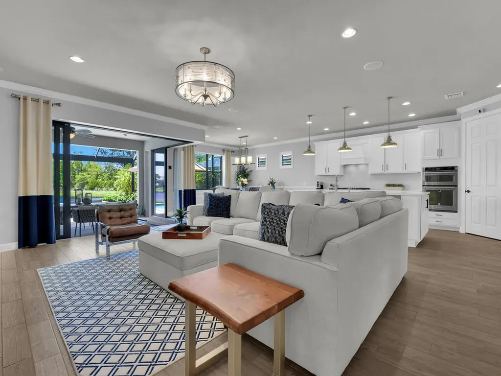 7412 Winding Cypress Drive Naples FL 34114