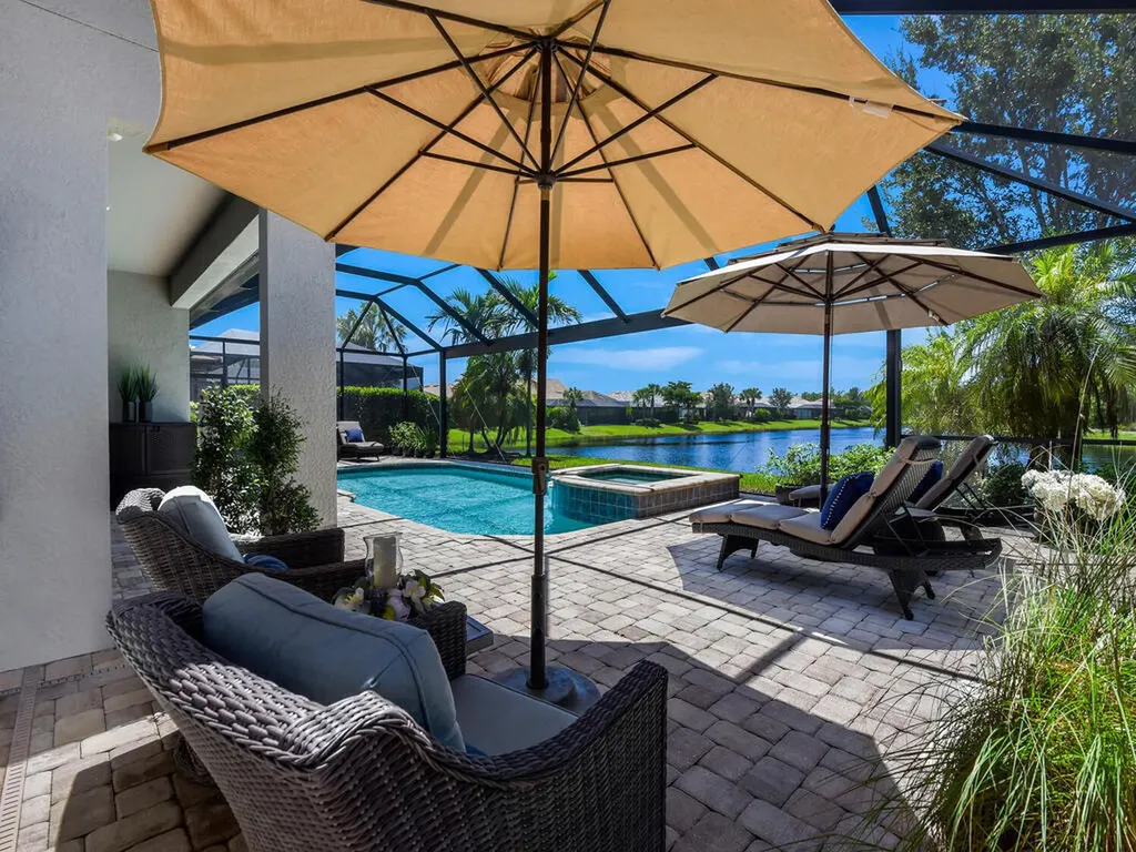 7412 Winding Cypress Drive Naples FL 34114