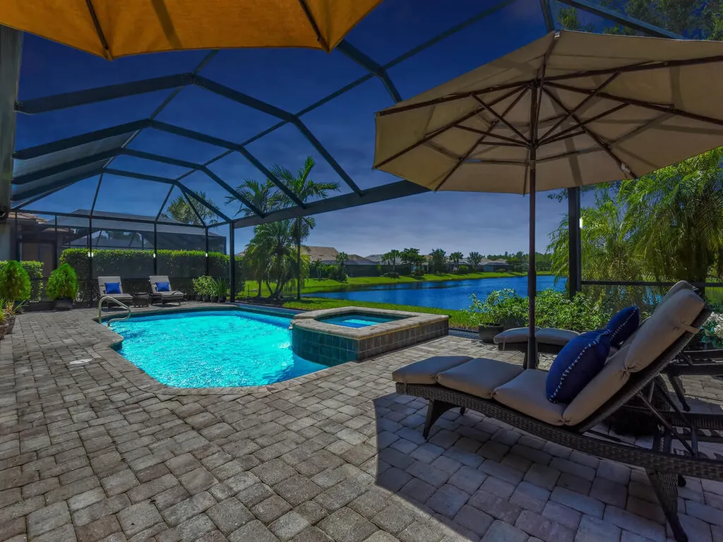 7412 Winding Cypress Drive Naples FL 34114