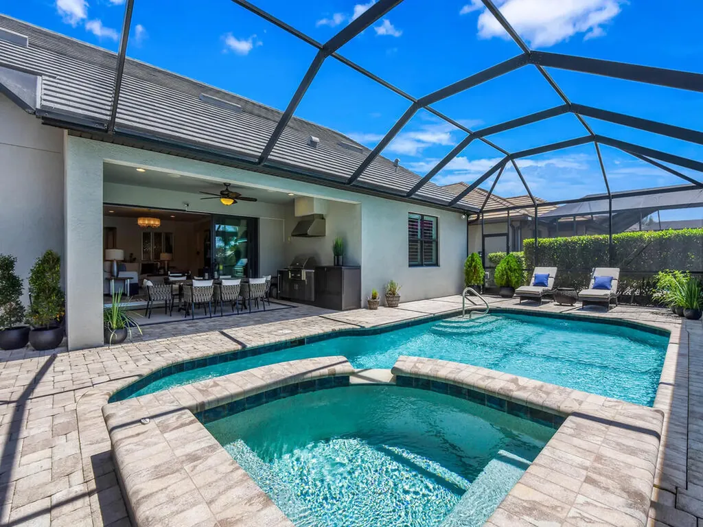 7412 Winding Cypress Drive Naples FL 34114