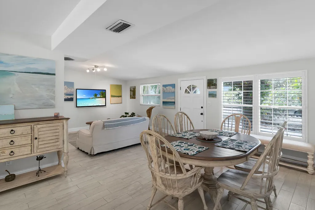 1971 Harbor Lane Naples FL 34104