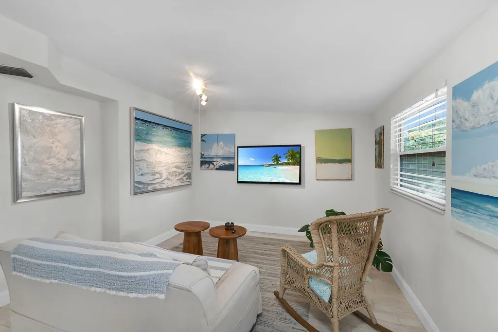 1971 Harbor Lane Naples FL 34104