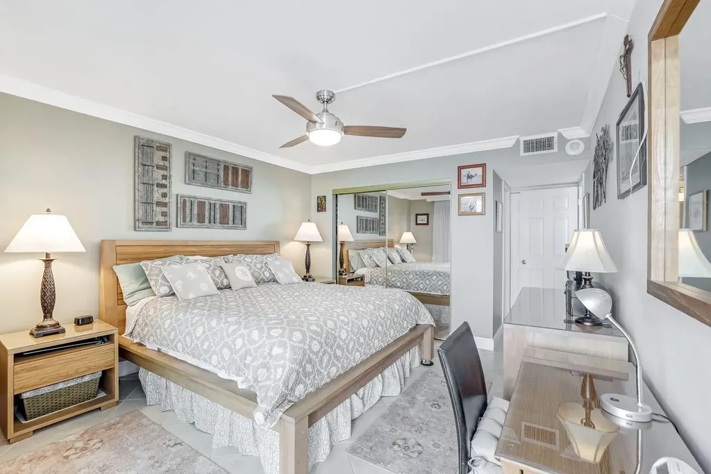 260 Seaview Court Marco Island FL 34145