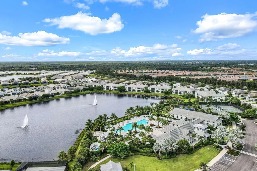 8936 Saint Lucia Drive Naples FL 34114