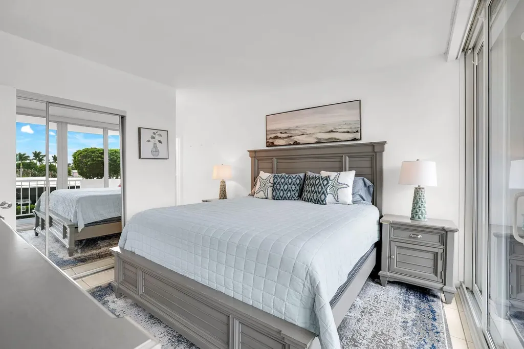 140 Seaview Court Marco Island FL 34145