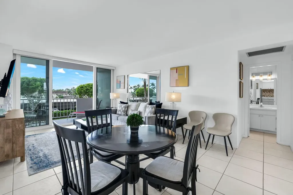 140 Seaview Court Marco Island FL 34145