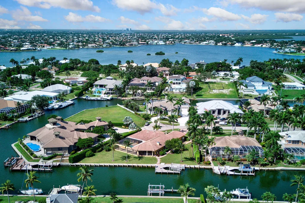 1639 Mcilvaine Court Marco Island FL 34145