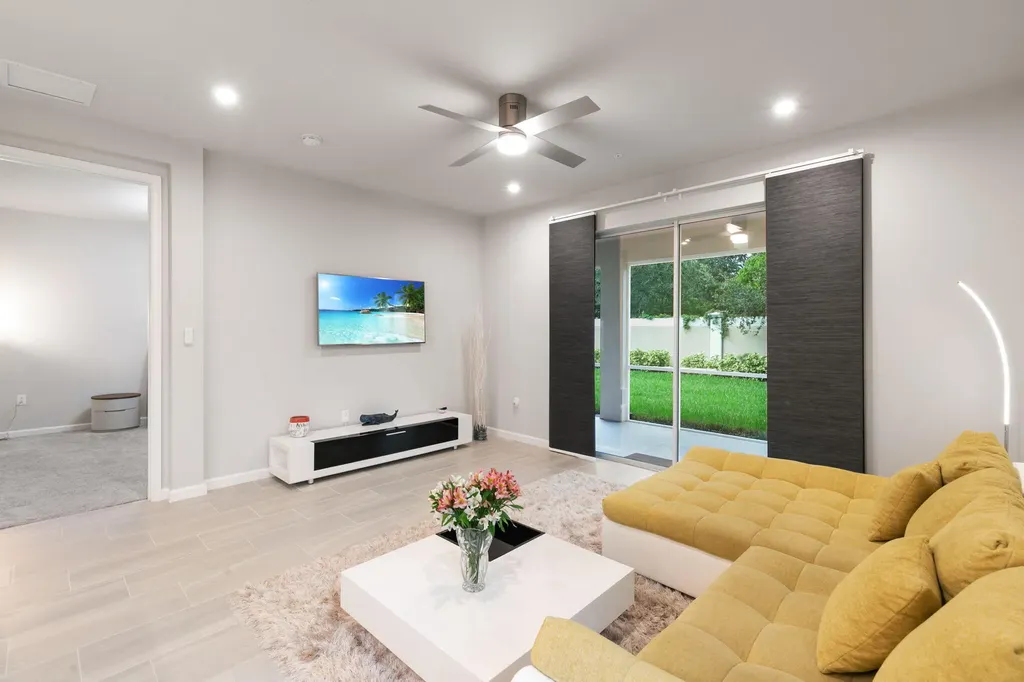 4546 Arboretum Circle Naples FL 34112