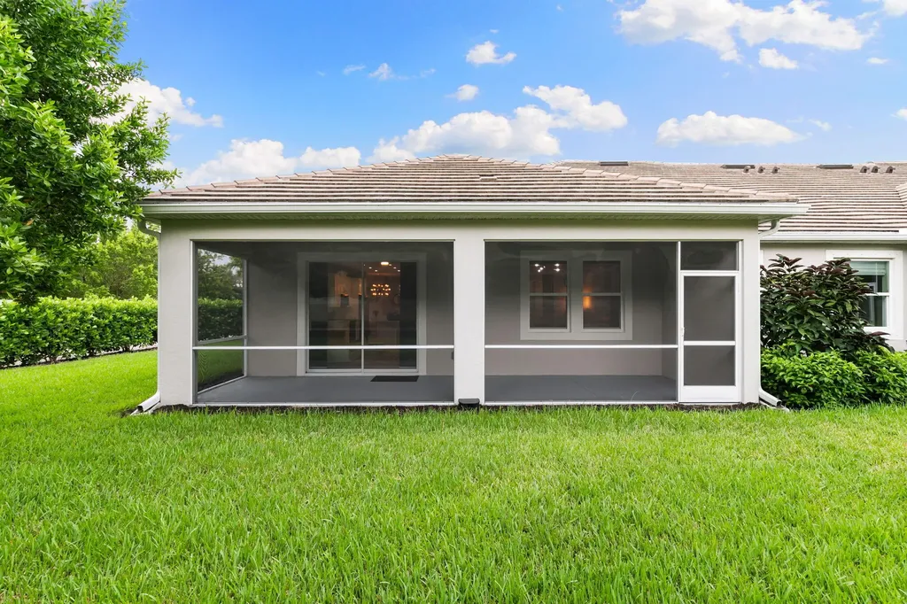 4546 Arboretum Circle Naples FL 34112