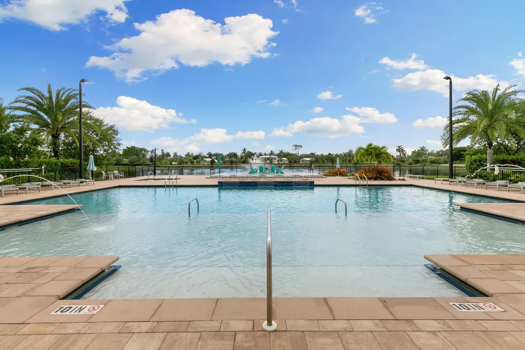 4546 Arboretum Circle Naples FL 34112