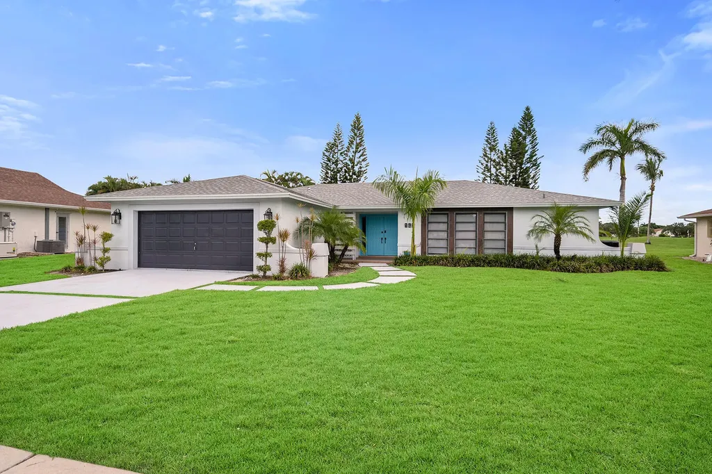 143 Saint Andrews Boulevard Naples FL 34113