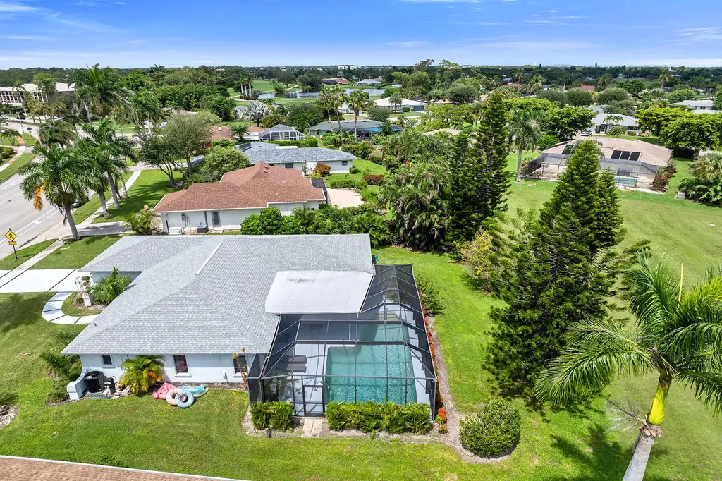 143 Saint Andrews Boulevard Naples FL 34113