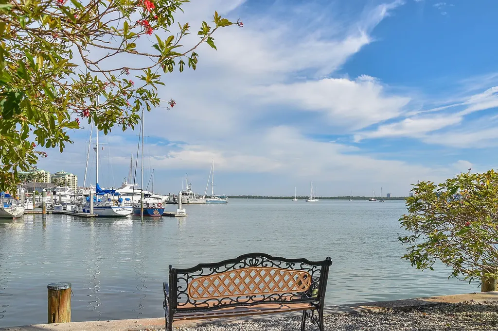 1012 Anglers Marco Island FL 34145