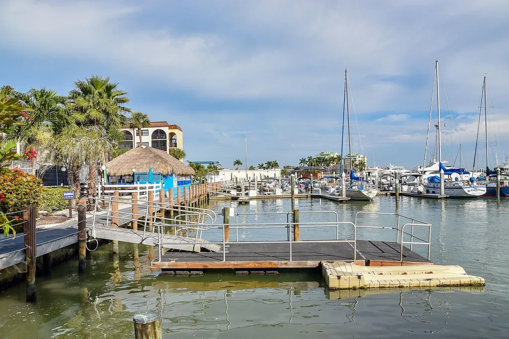 1012 Anglers Marco Island FL 34145