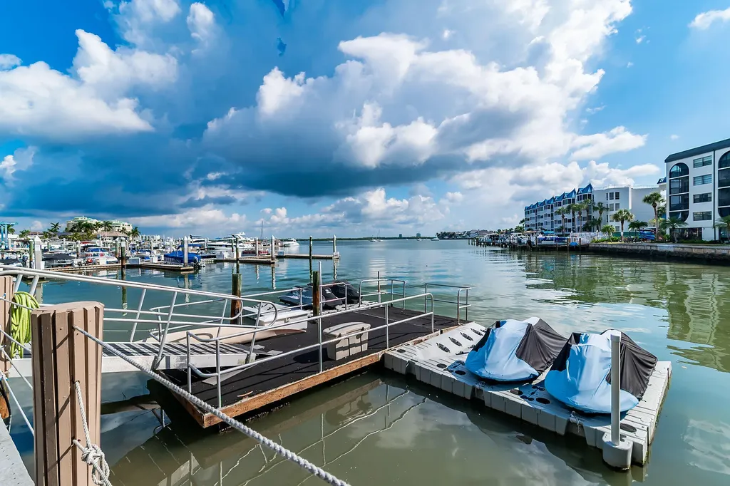 1012 Anglers Marco Island FL 34145