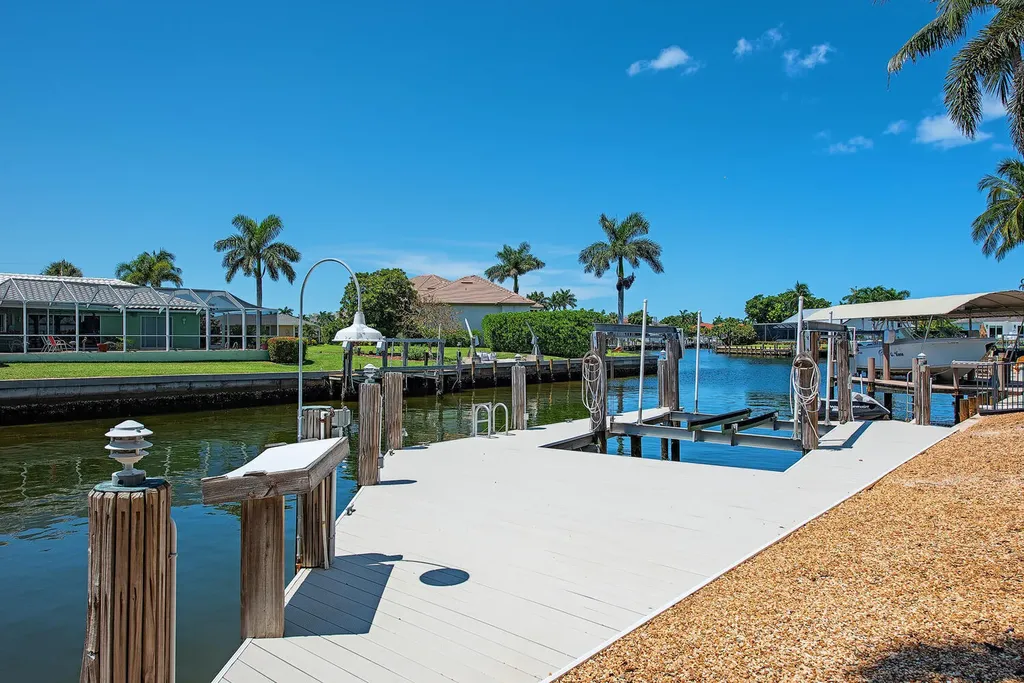 1281 Aruba Court Marco Island FL 34145