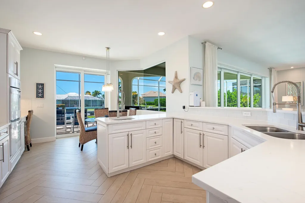 1281 Aruba Court Marco Island FL 34145