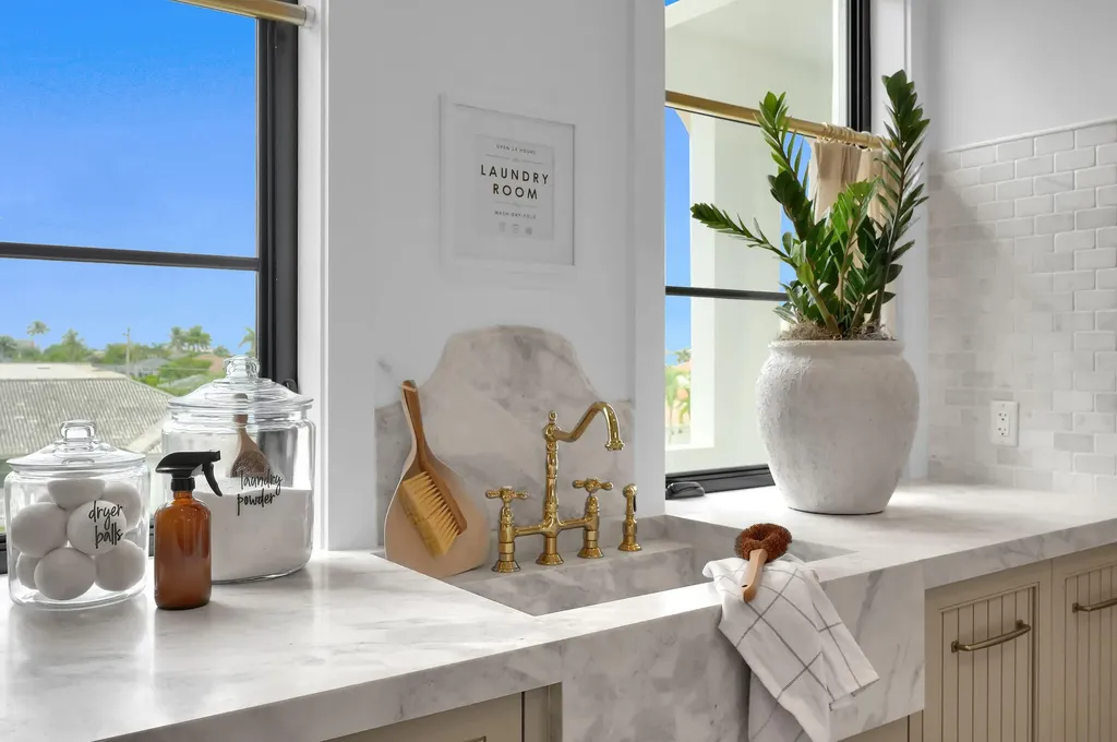 839 Chestnut Court Marco Island FL 34145