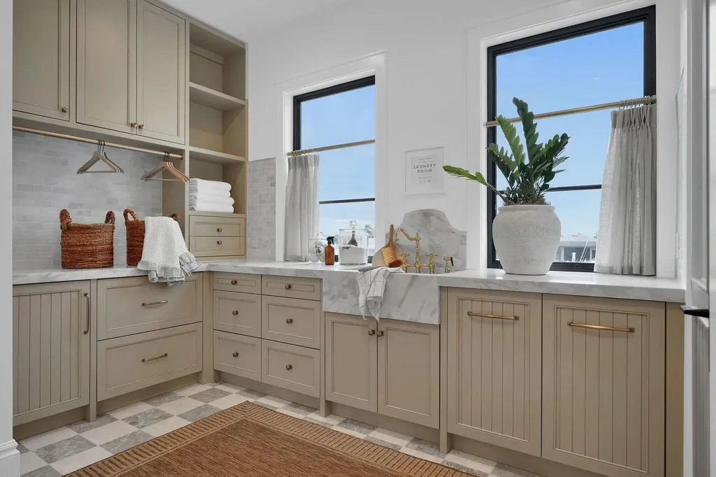 839 Chestnut Court Marco Island FL 34145