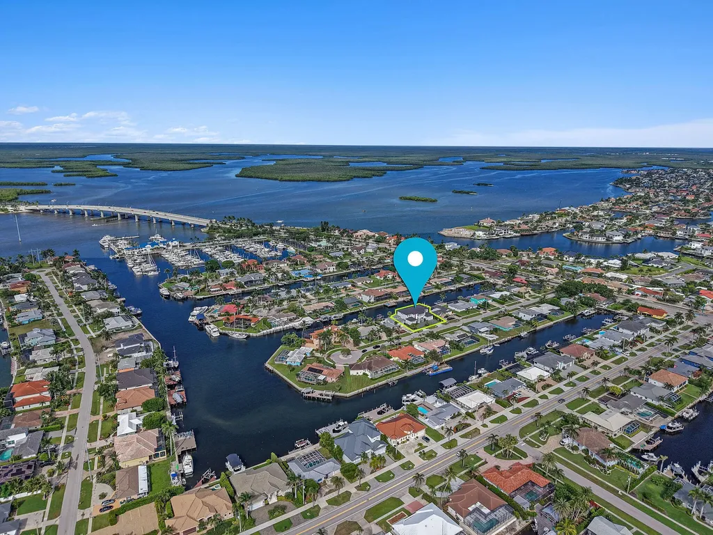 839 Chestnut Court Marco Island FL 34145