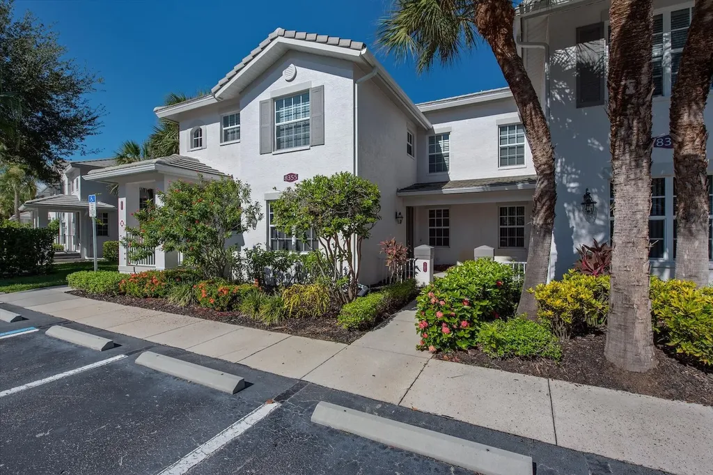 8355 Whisper Trace Way Naples FL 34114