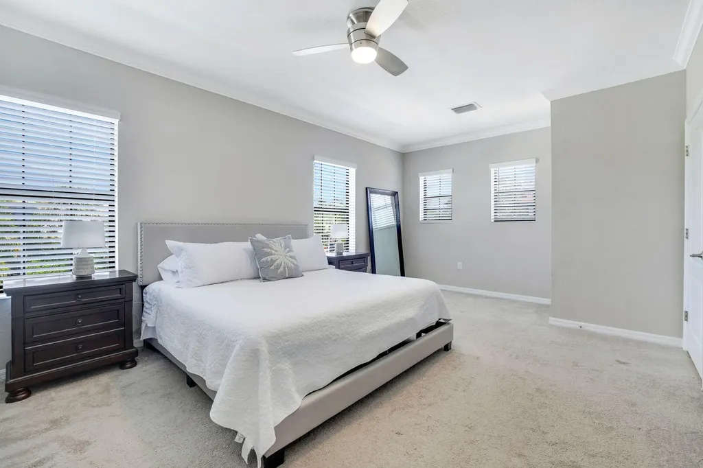 1141 Antaras Court N Naples FL 34113