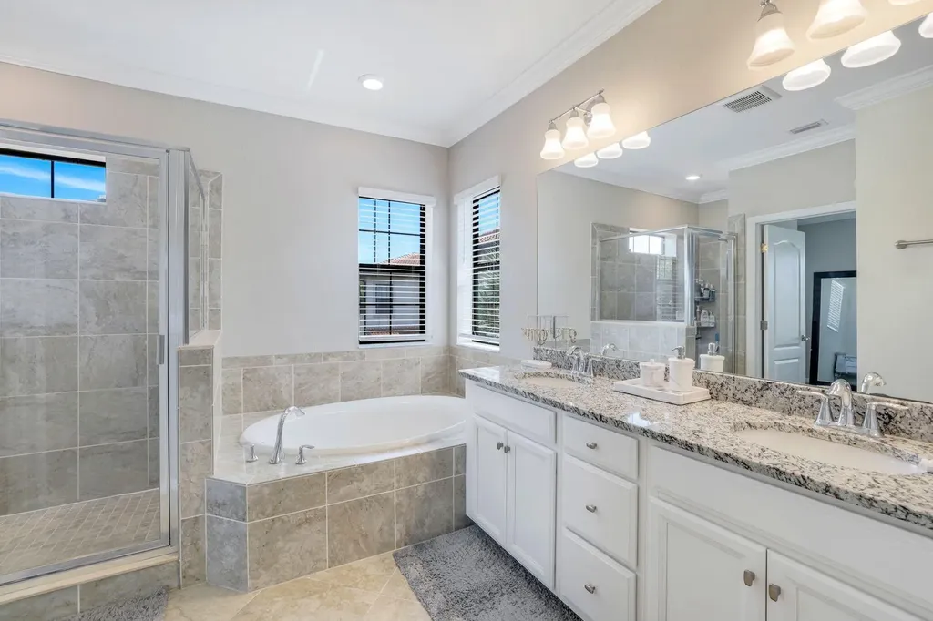 1141 Antaras Court N Naples FL 34113