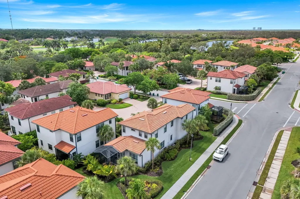 1141 Antaras Court N Naples FL 34113