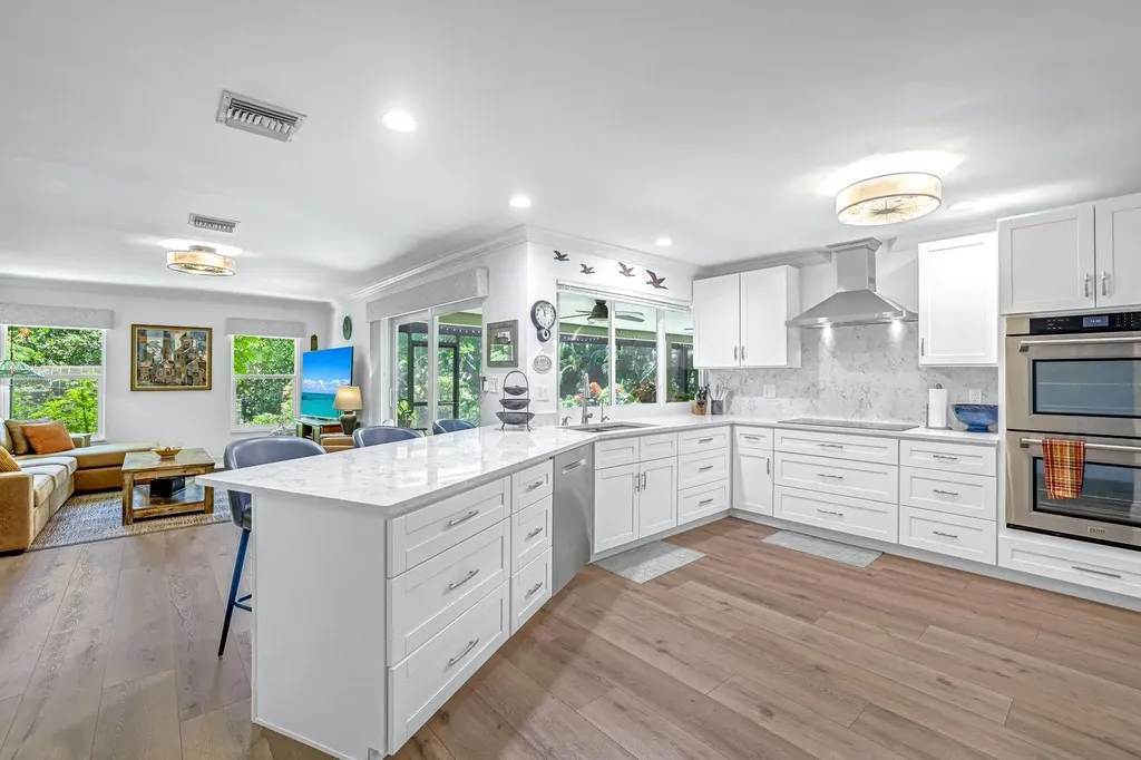 401 Panay Avenue Naples FL 34113