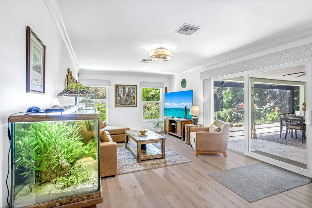 401 Panay Avenue Naples FL 34113