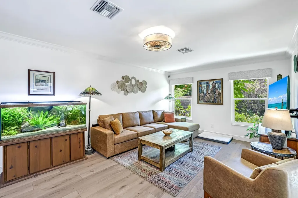 401 Panay Avenue Naples FL 34113