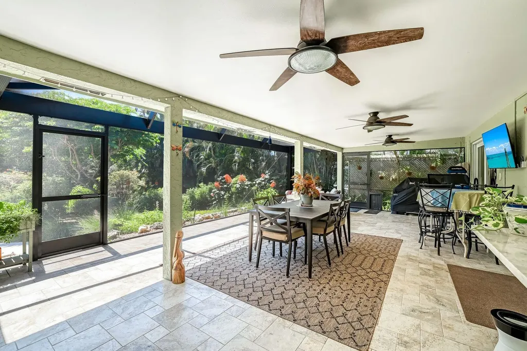 401 Panay Avenue Naples FL 34113