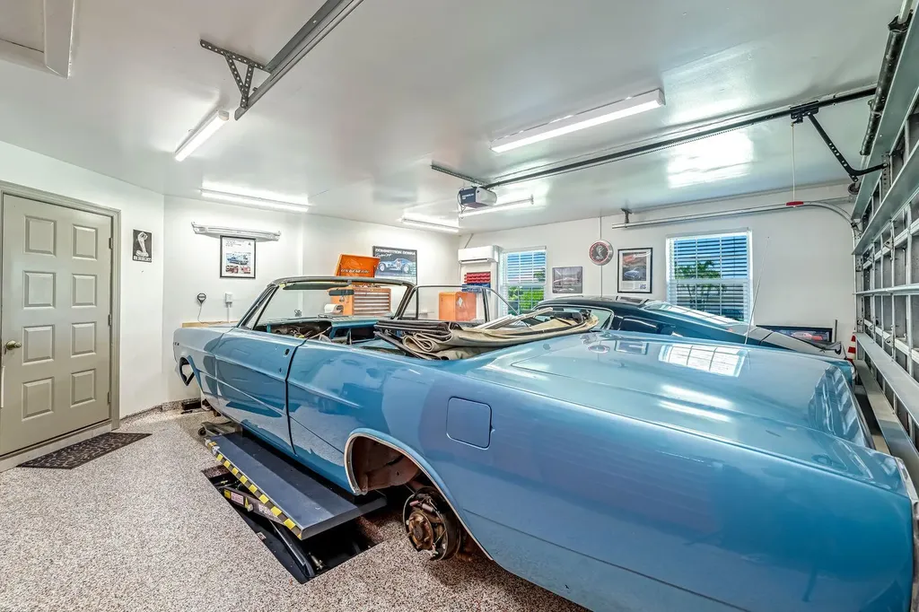 401 Panay Avenue Naples FL 34113