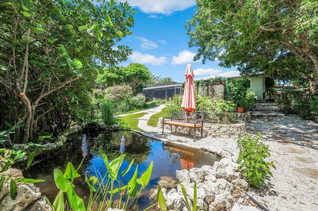 401 Panay Avenue Naples FL 34113