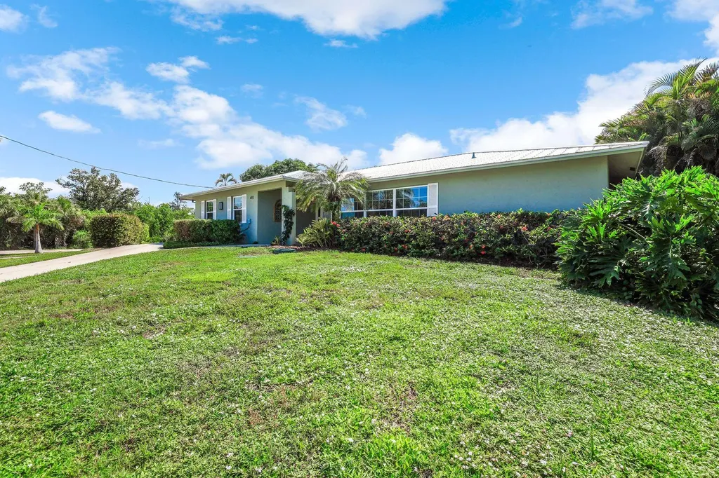 401 Panay Avenue Naples FL 34113