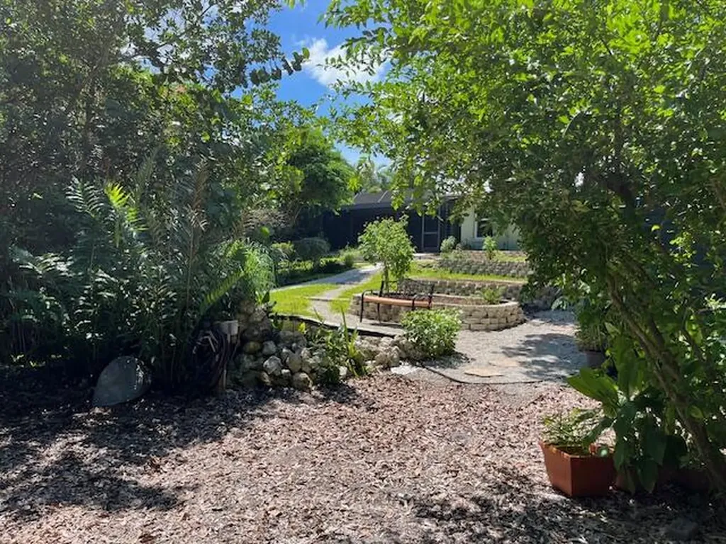 401 Panay Avenue Naples FL 34113