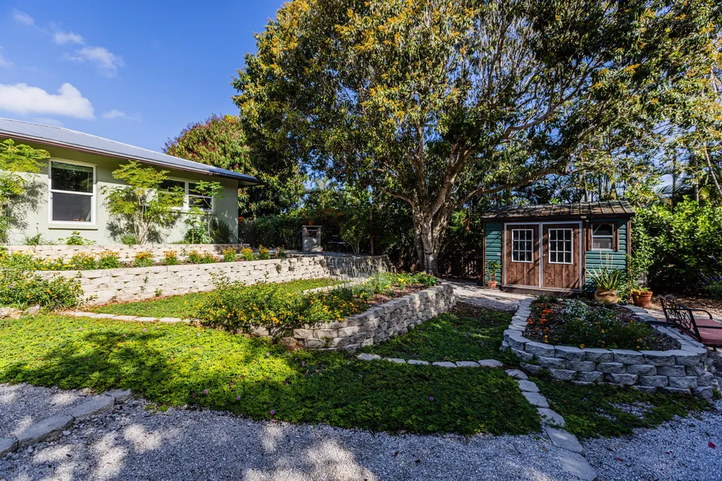 401 Panay Avenue Naples FL 34113