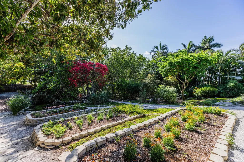 401 Panay Avenue Naples FL 34113