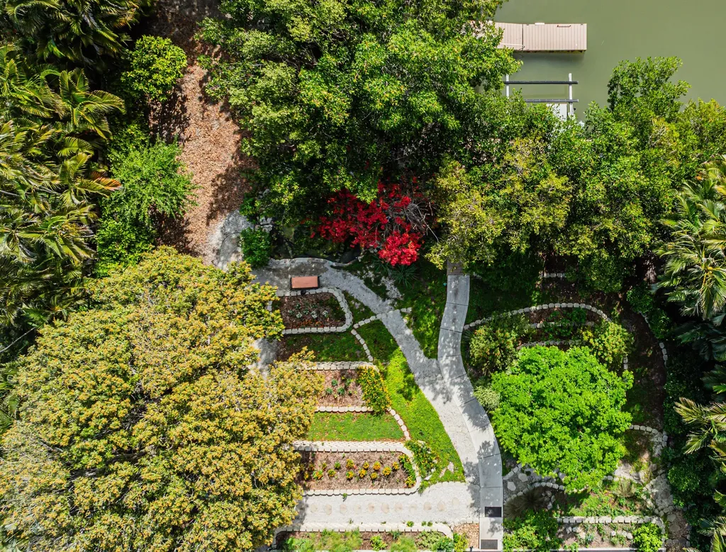 401 Panay Avenue Naples FL 34113