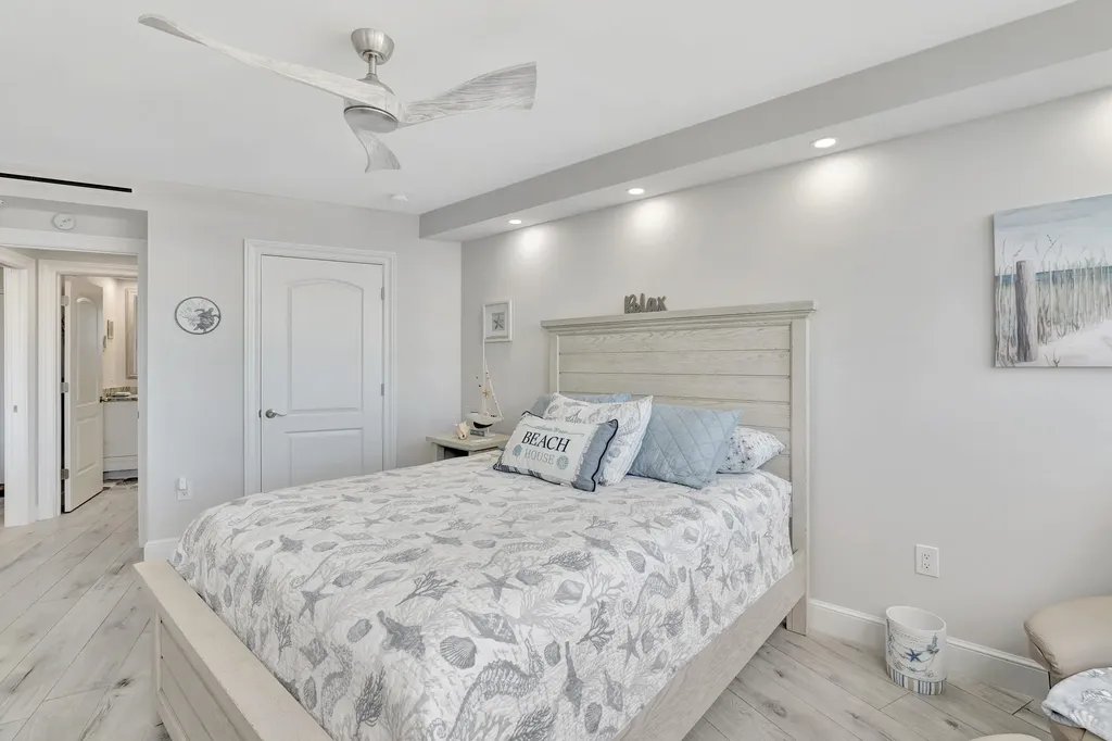 58 N Collier Marco Island FL 34145