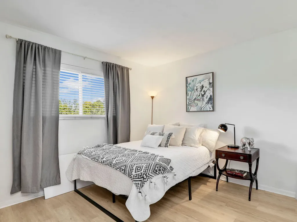 1004 Manatee Road Naples FL 34114