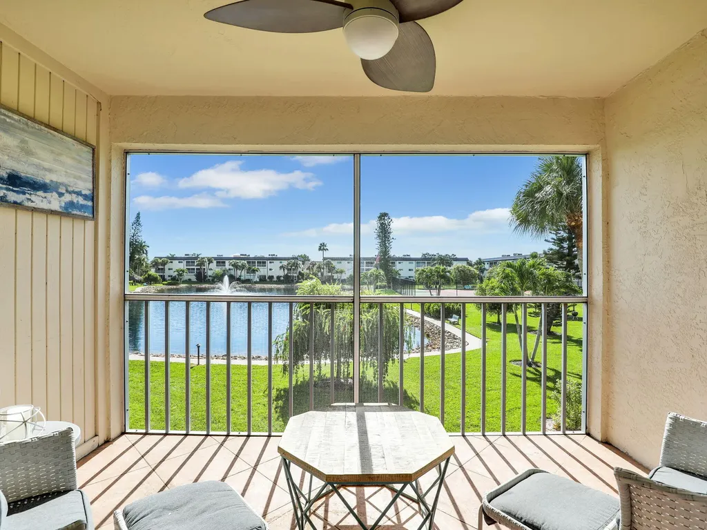 1004 Manatee Road Naples FL 34114