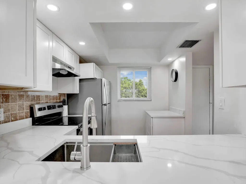 1004 Manatee Road Naples FL 34114