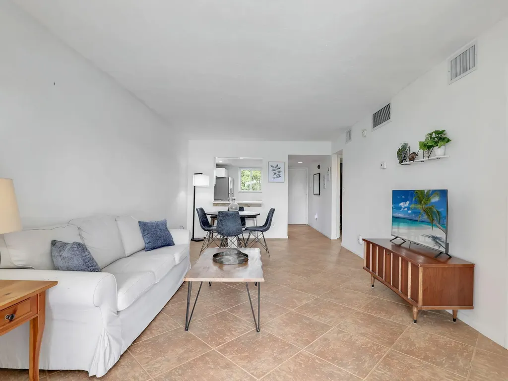 1004 Manatee Road Naples FL 34114