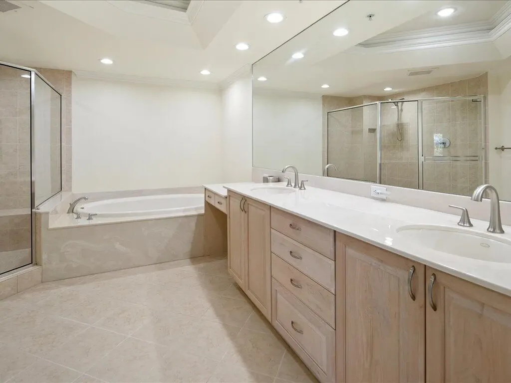 1060 Borghese Naples FL 34114