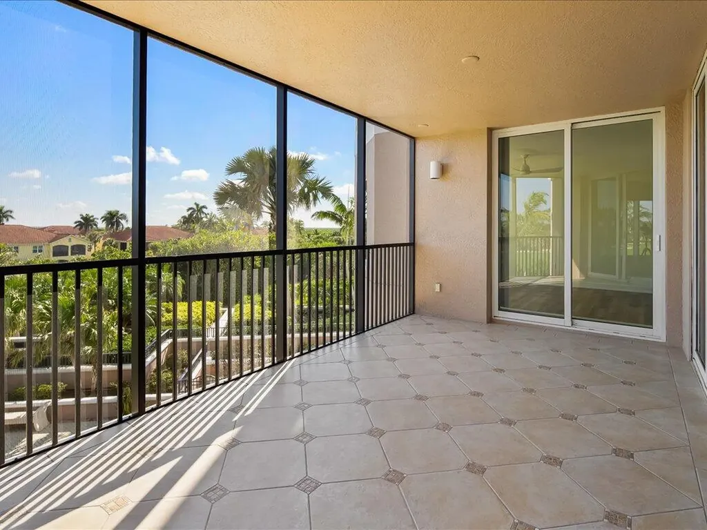 1060 Borghese Naples FL 34114